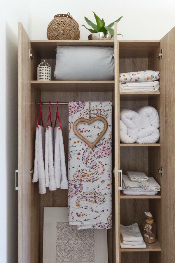 Sweet Home Kremasti Ngoại thất bức ảnh
